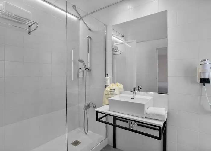 B&B Hotel Figueira Da Foz מלון פיגואיירה דה פוז