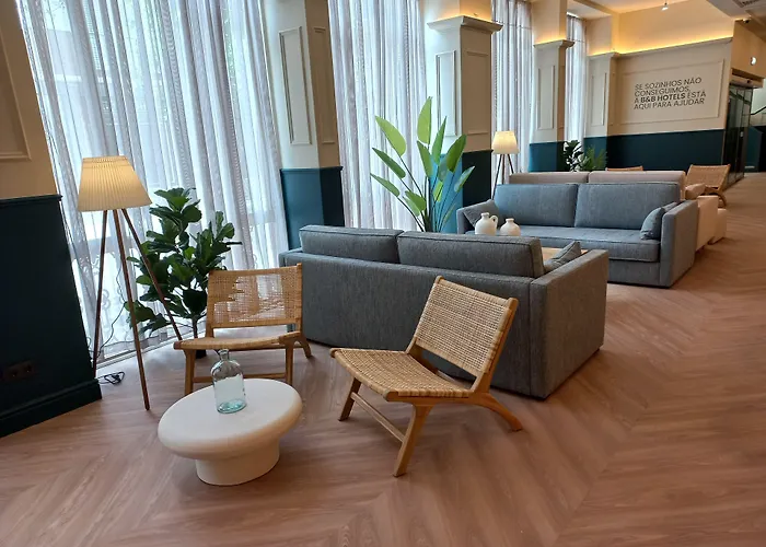 B&B Hotel Figueira Da Foz מלון 3*