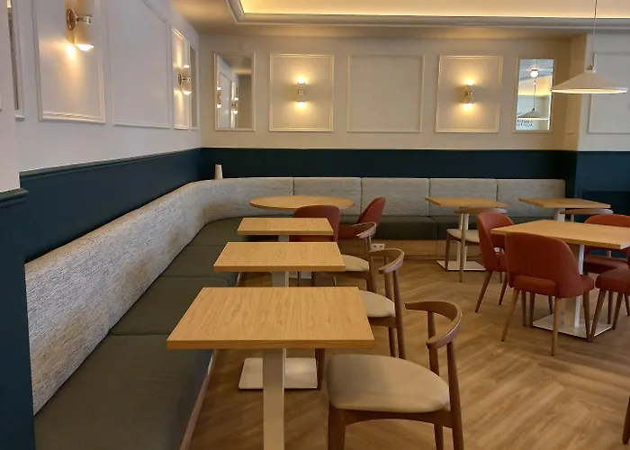 B&B Hotel Figueira Da Foz מלון