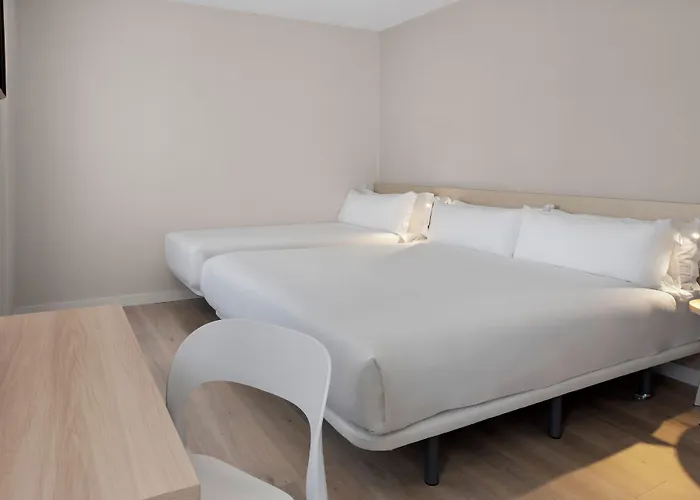 B&B Hotel Figueira Da Foz מלון